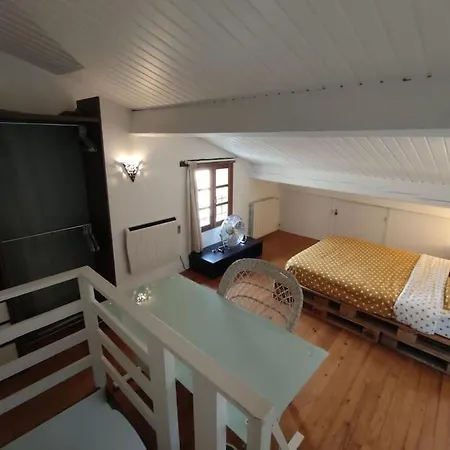 بيت للعطل Maison Cosy En Hyper-centre أجان